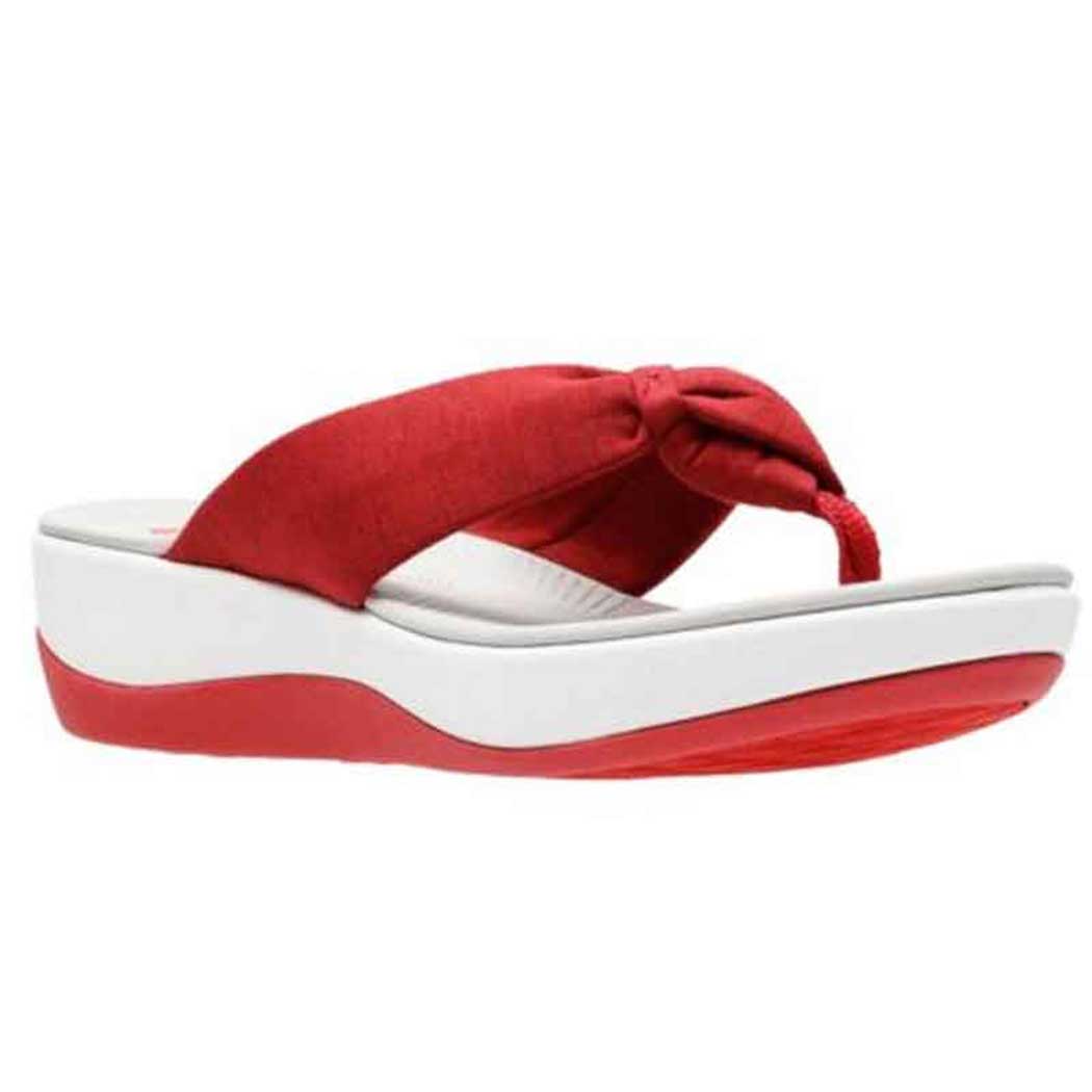 clarks red flip flops