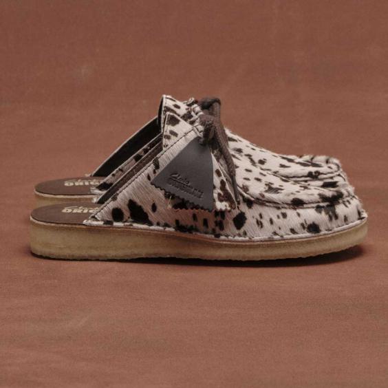 Clarks Desert Nomad Mule Brown Cow Print (Women's) Clarks Desert Nomad Mule Brown Cow Print (Women's)