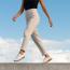 Kizik Camden Hands-Free Sneaker White/ Gum (Women's) 5