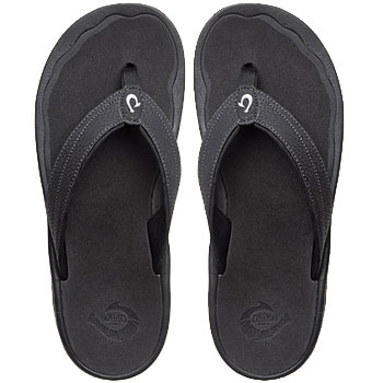 black olukai flip flops
